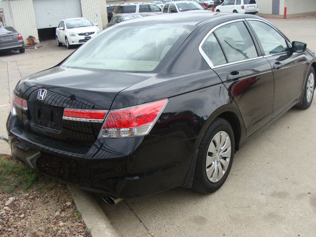 2011 Honda Accord 2dr Reg Cab 120.5 WB