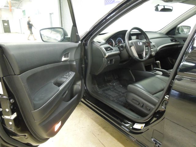 2011 Honda Accord 3500 Reg. Cab 8-ft. Bed D