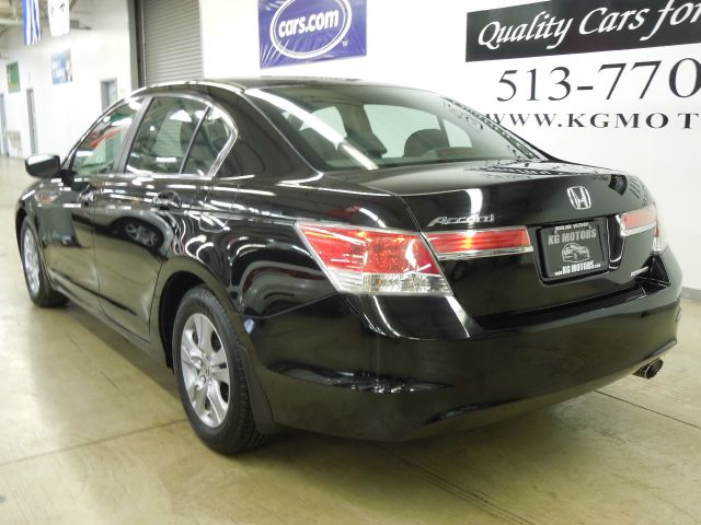 2011 Honda Accord 3500 Reg. Cab 8-ft. Bed D