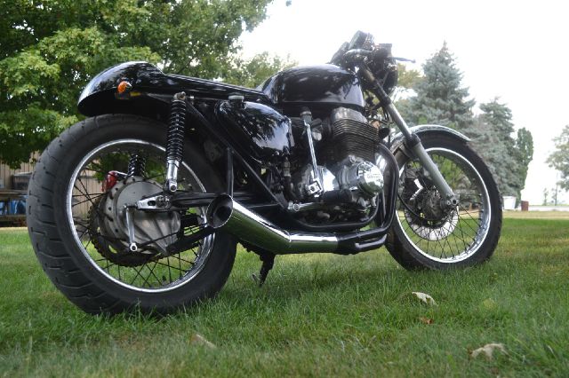 1976 Honda CB750 AWD 2.5T