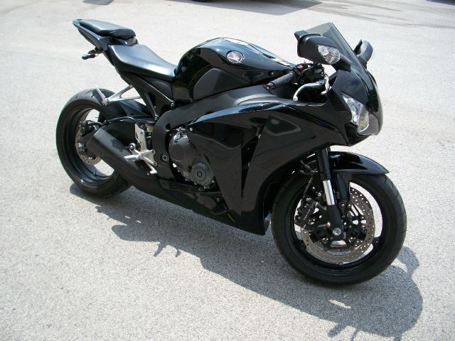 2008 Honda CBR1000RR8 4dr S V6 Manual 4WD 4x4 SUV