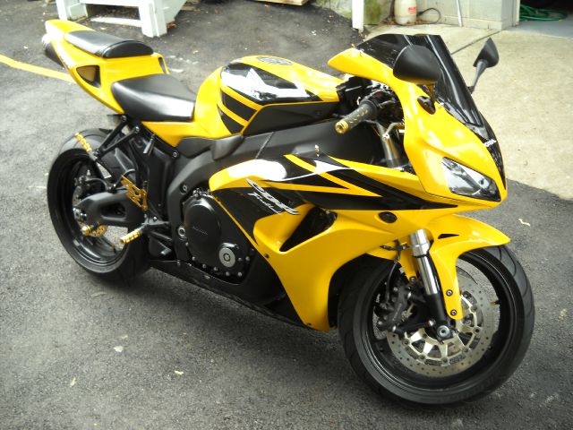 2006 Honda CBR 1000 2.0T 1 Owner