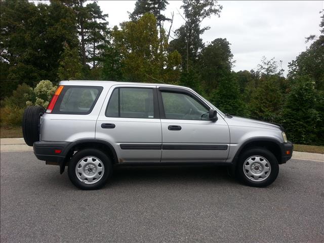 2001 Honda CR-V LS Truck