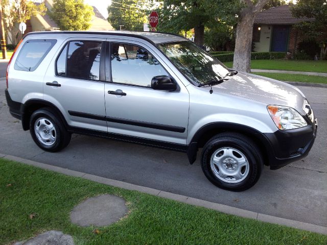 2002 Honda CR-V LS Truck