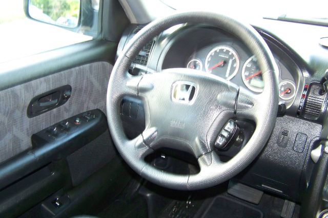 2004 Honda CR-V LS Truck