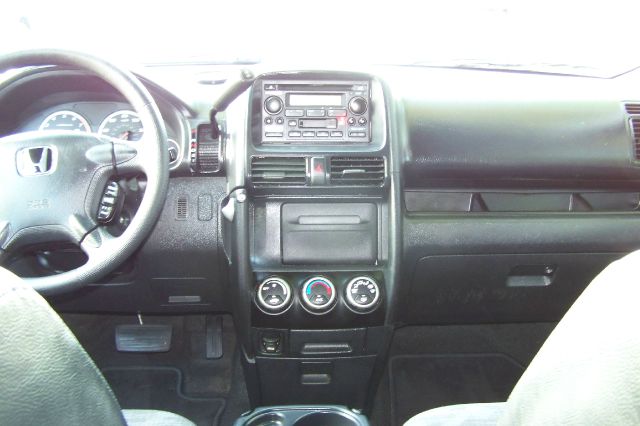 2004 Honda CR-V LS Truck