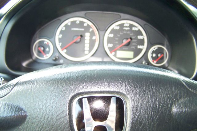 2004 Honda CR-V LS Truck