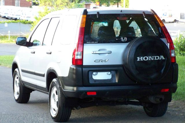 2004 Honda CR-V LS Truck