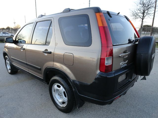 2004 Honda CR-V LS Truck