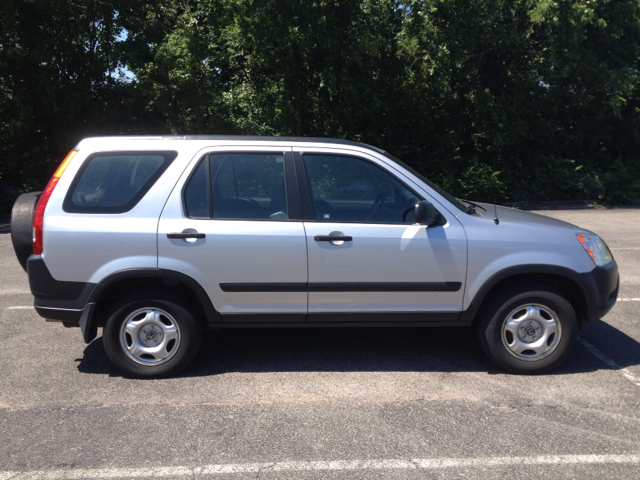 2004 Honda CR-V LS Truck