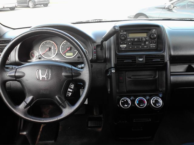 2005 Honda CR-V LS Truck