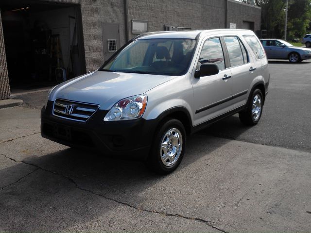 2005 Honda CR-V LS Truck