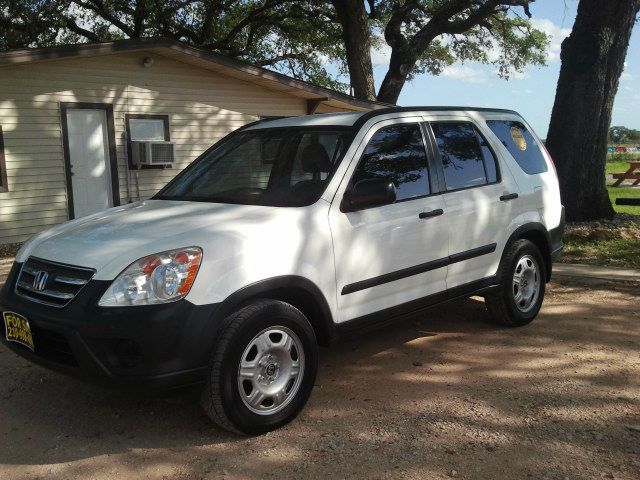 2005 Honda CR-V LS Truck