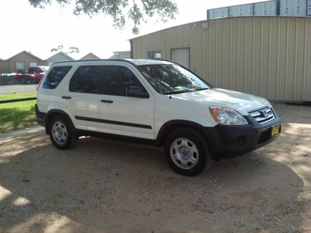 2005 Honda CR-V LS Truck