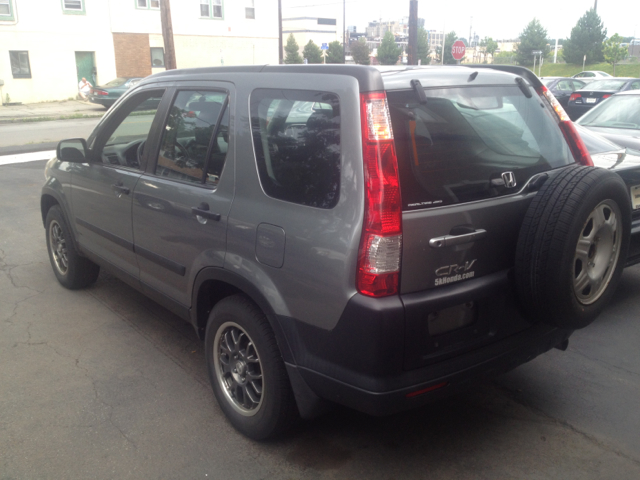 2006 Honda CR-V LS Truck