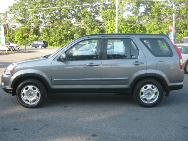 2006 Honda CR-V LS Truck