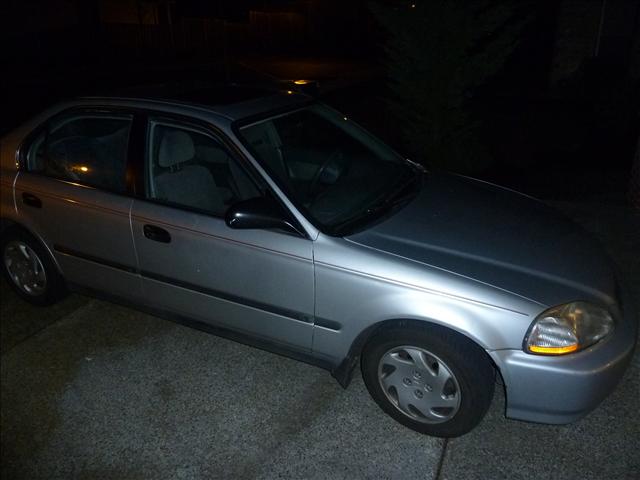 1996 Honda Civic 4dr Sdn I4 Auto LX Sedan