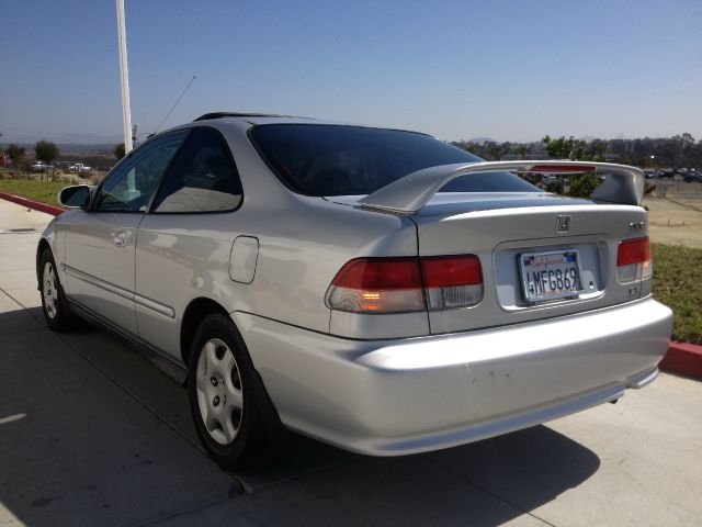 2000 Honda Civic 5d Wagon SE w/XM 2WD