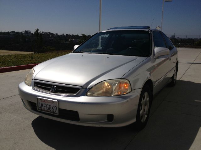 2000 Honda Civic 5d Wagon SE w/XM 2WD