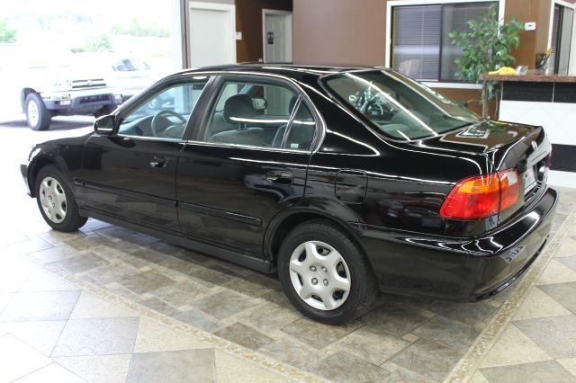 2000 Honda Civic ZQ8 LS