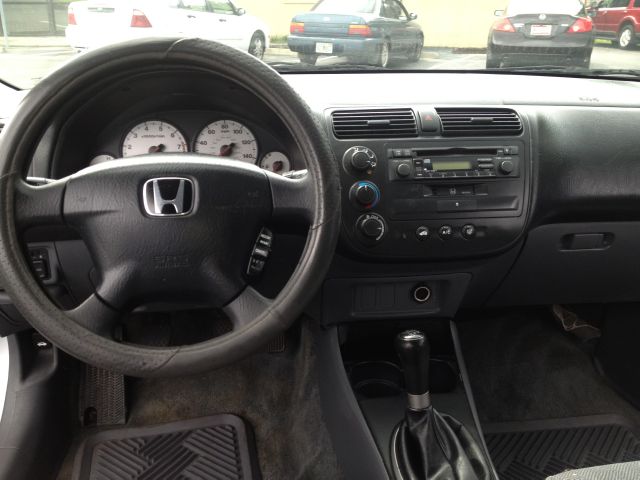 2002 Honda Civic ZQ8 LS