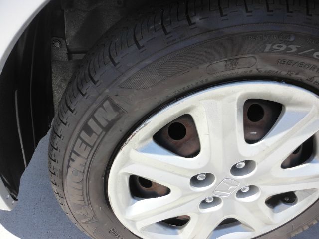 2003 Honda Civic Extended-short-lt1-4wd-20 INCH Rims-1 Owner