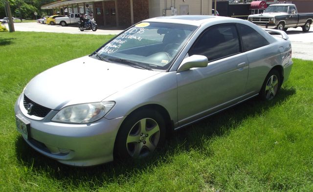 2004 Honda Civic 2dr Reg Cab 120.5 WB