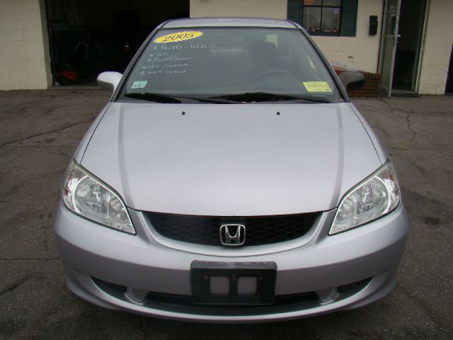 2005 Honda Civic 2dr Reg Cab 120.5 WB