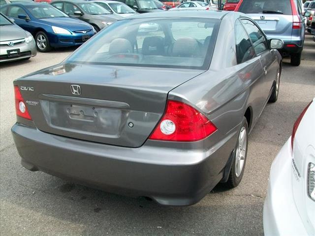 2005 Honda Civic LX Sedan 5-speed AT