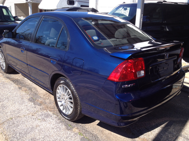 2005 Honda Civic 2dr Reg Cab 120.5 WB