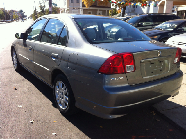 2005 Honda Civic 2dr Reg Cab 120.5 WB