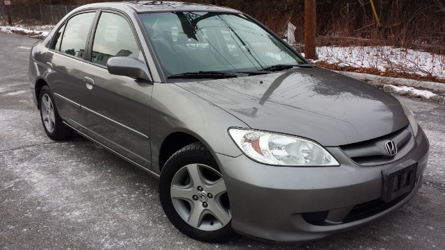 2005 Honda Civic ZQ8 LS