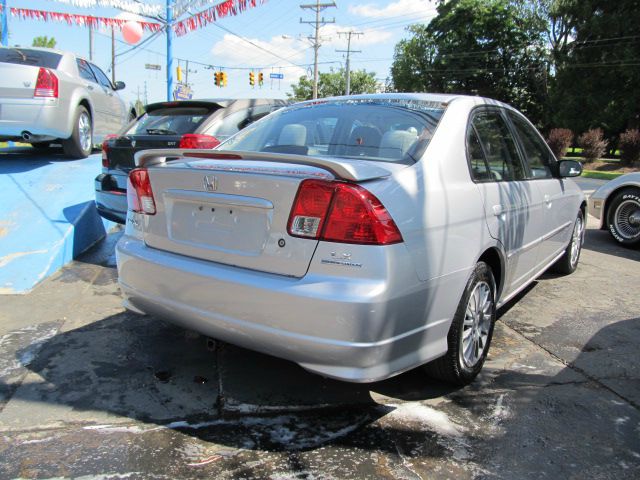 2005 Honda Civic 2dr Reg Cab 120.5 WB