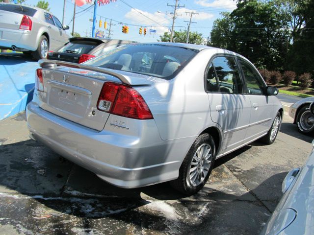 2005 Honda Civic 2dr Reg Cab 120.5 WB