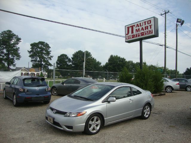 2006 Honda Civic 2dr Reg Cab 120.5 WB