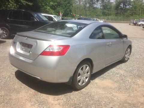 2006 Honda Civic 2dr Reg Cab 120.5 WB