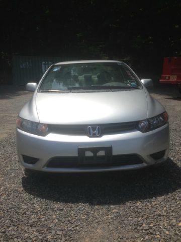 2006 Honda Civic 2dr Reg Cab 120.5 WB