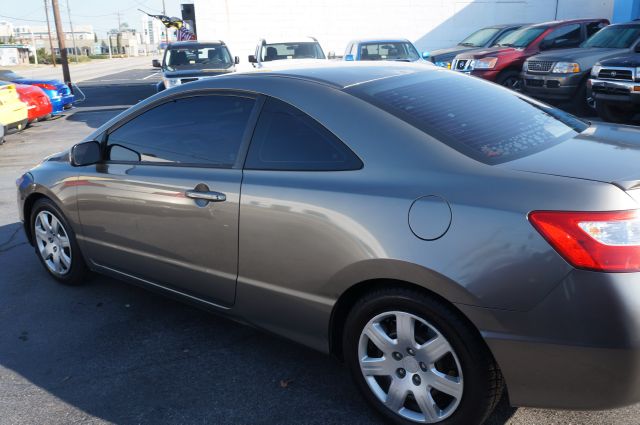 2006 Honda Civic 2dr Reg Cab 120.5 WB