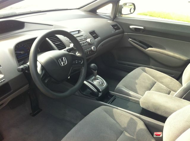 2006 Honda Civic 2dr Reg Cab 120.5 WB