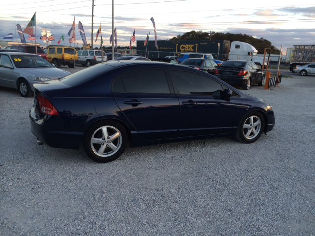 2006 Honda Civic 2dr Reg Cab 120.5 WB