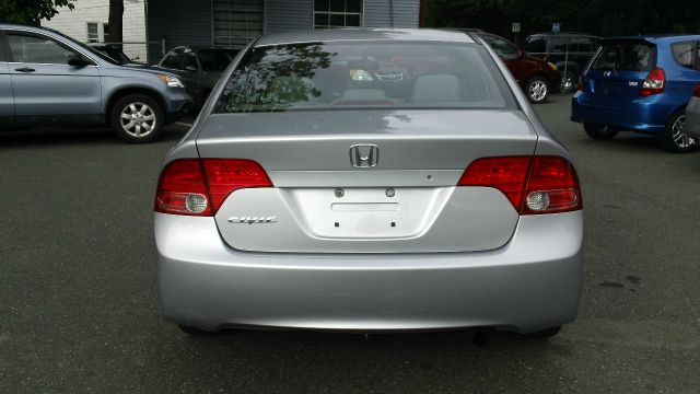 2006 Honda Civic 2dr Reg Cab 120.5 WB