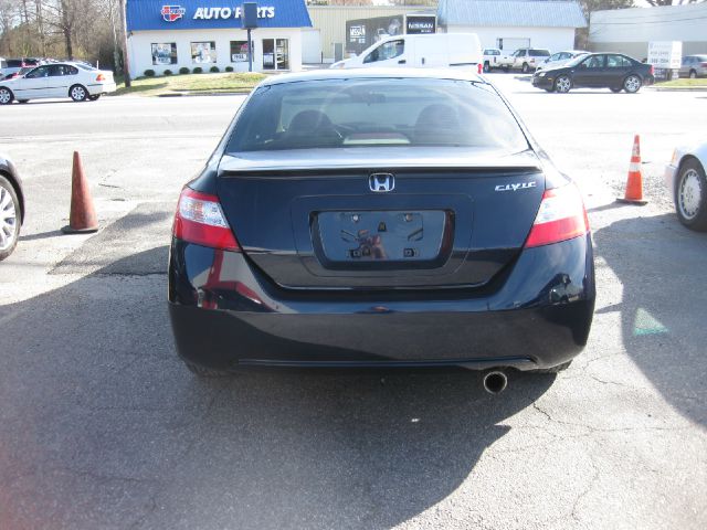 2006 Honda Civic 2dr Reg Cab 120.5 WB