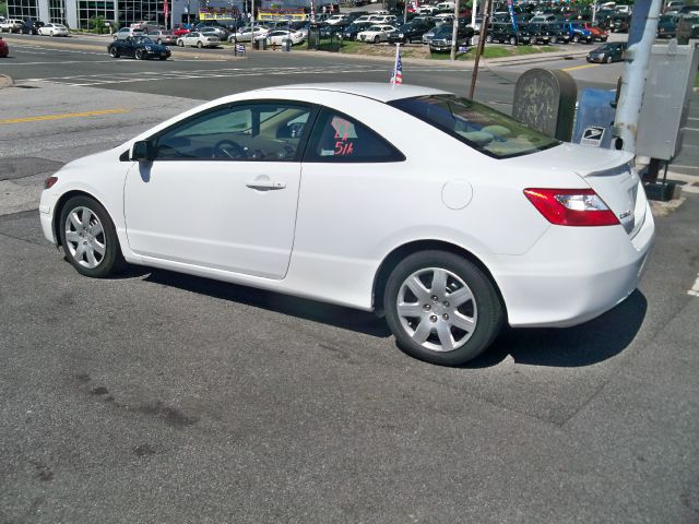 2007 Honda Civic 2dr Reg Cab 120.5 WB