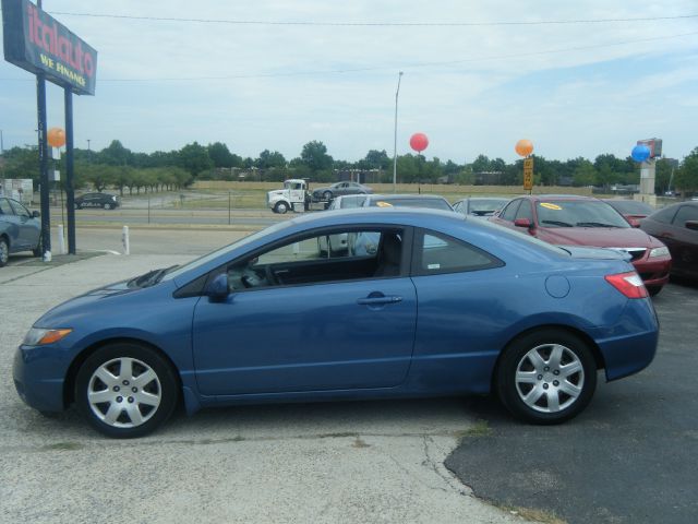 2007 Honda Civic 2dr Reg Cab 120.5 WB