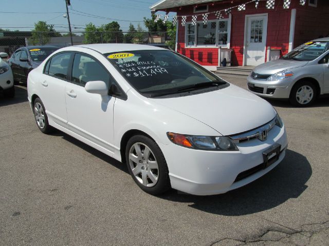 2007 Honda Civic 2dr Reg Cab 120.5 WB