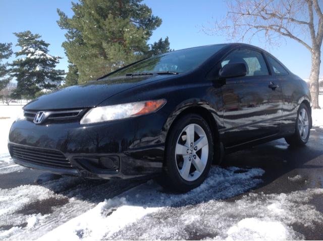 2007 Honda Civic 2dr Reg Cab 120.5 WB