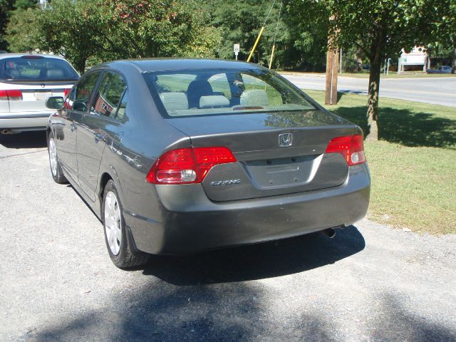 2007 Honda Civic 2dr Reg Cab 120.5 WB