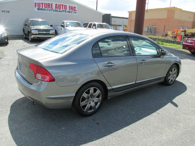 2007 Honda Civic 2dr Reg Cab 120.5 WB