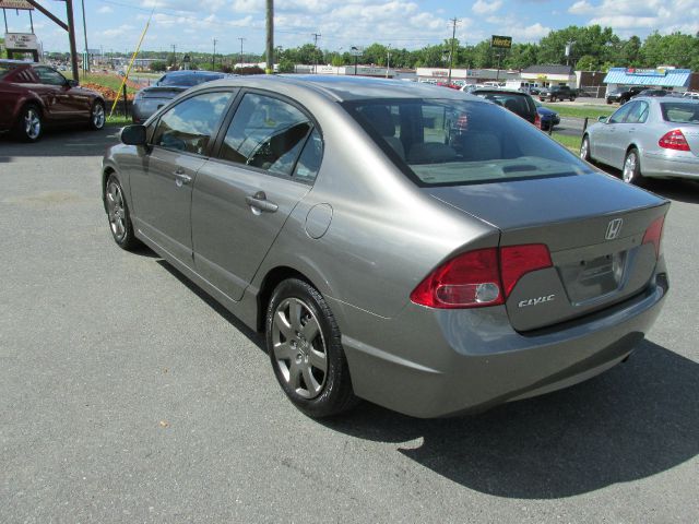 2007 Honda Civic 2dr Reg Cab 120.5 WB