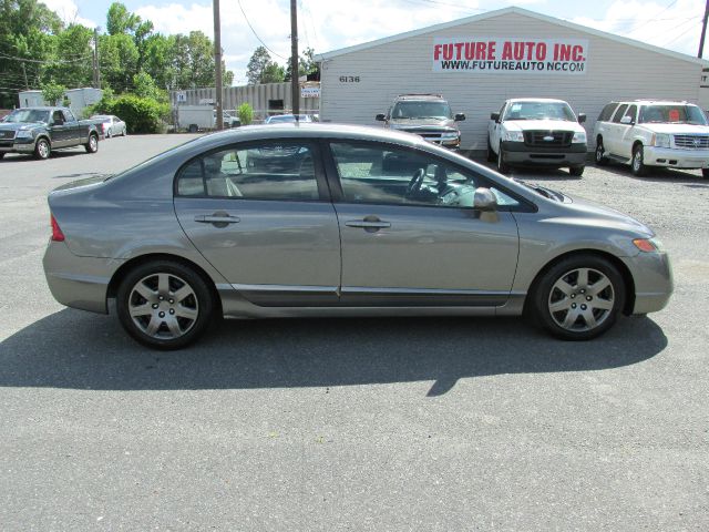 2007 Honda Civic 2dr Reg Cab 120.5 WB